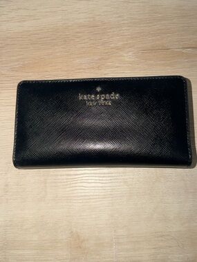 Kate Spade (AUTHENTIC) New York Black Saffiano Leather Continental Wallet